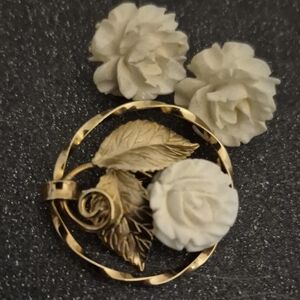vintage 14k gold filled carved flower brooch & carved pierced earring lot +